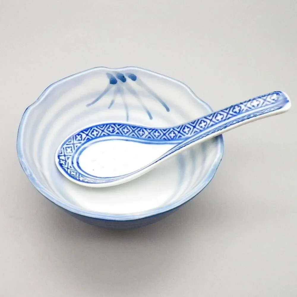 Japanese Ceramic Kobachi Rice Bowl Blue Brushstroke Design Scalloped Rim & Spoon